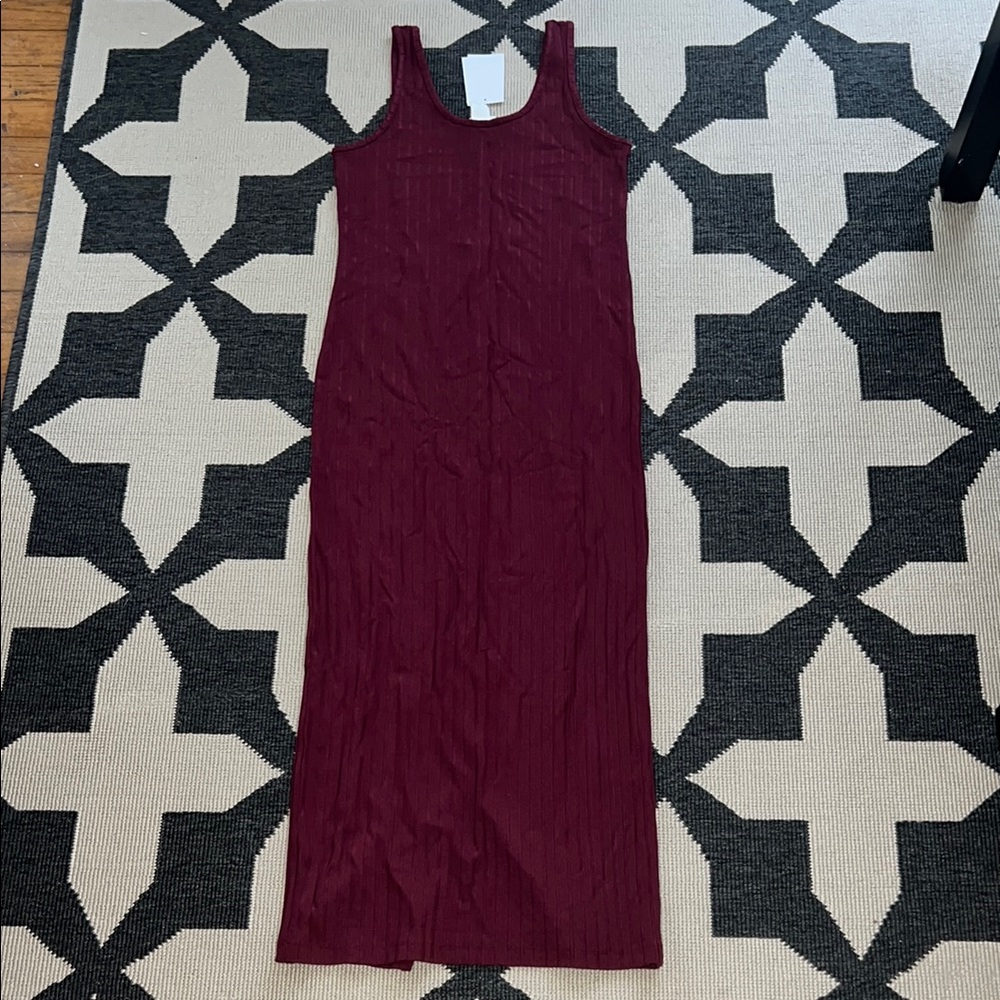 H&M Burgundy Maroon Ribbed Knit Midi Dress